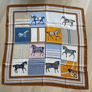 - Silky equestrian scarf NEW